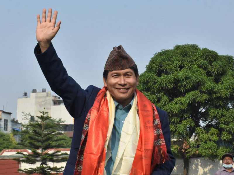 काठमाडौंमा गठबन्धनका गुमनाम उम्मेदवार, जो सुनिता डंगोलसँग भिड्दैछन्